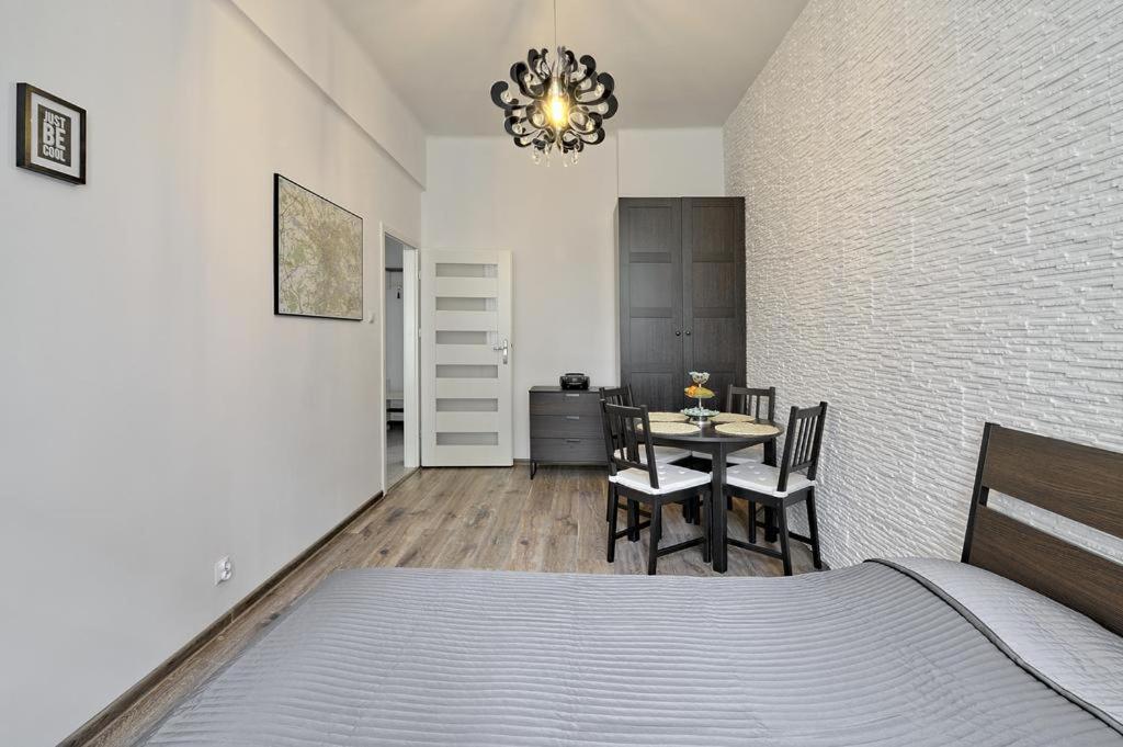 Apartament W Centrum :) Krasków Εξωτερικό φωτογραφία